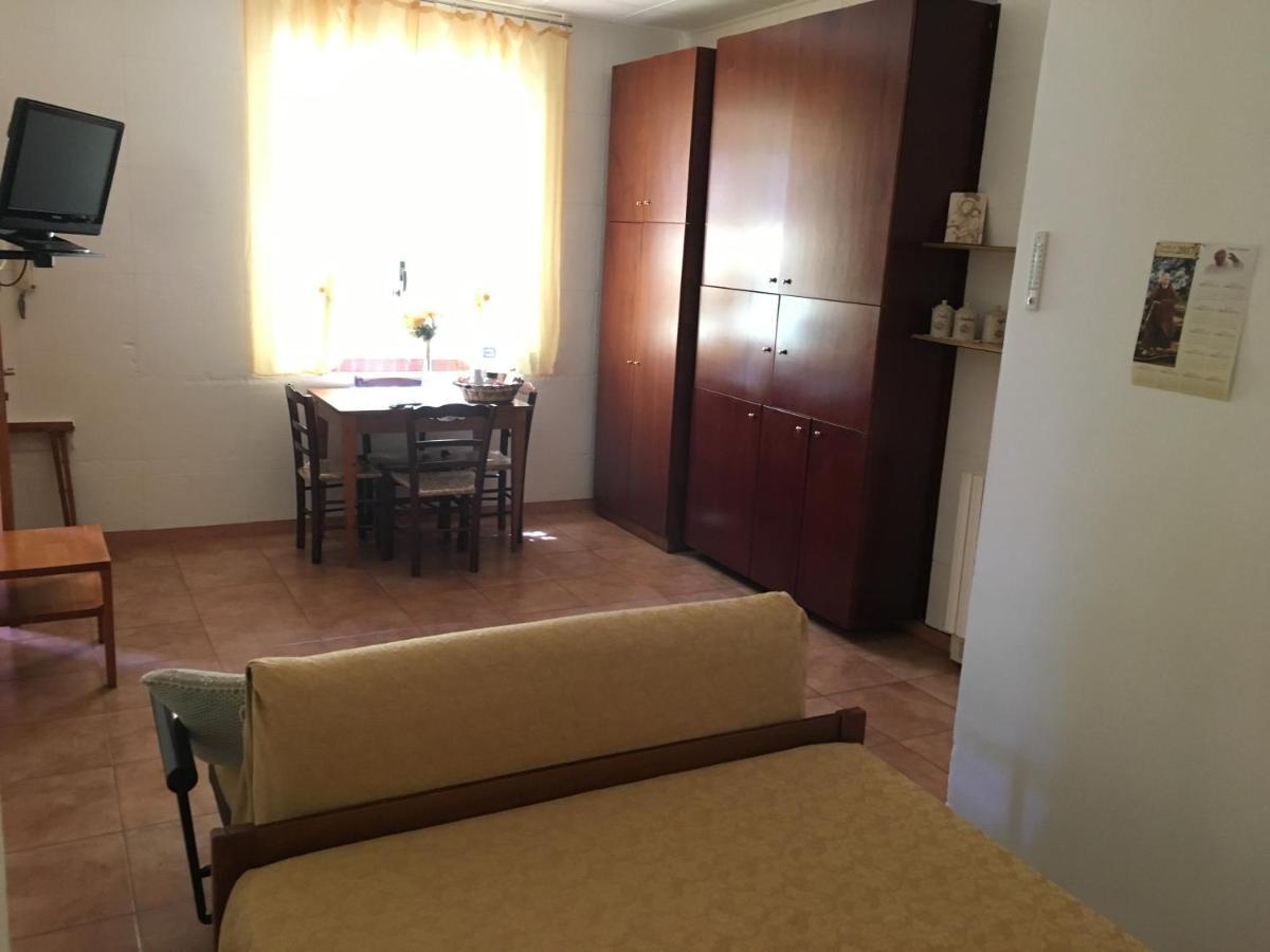 B&B Leggieri Villa Siria Сан-Джованни-Ротондо Экстерьер фото