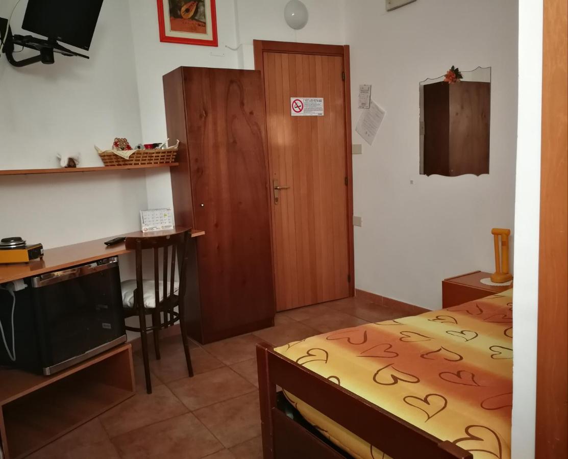 B&B Leggieri Villa Siria Сан-Джованни-Ротондо Экстерьер фото